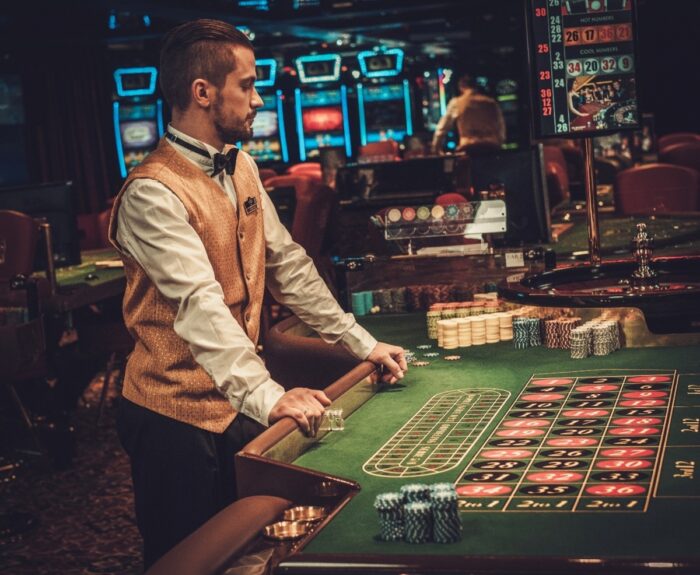 Career Paths in the Casino Industry – From Dealer to Manager