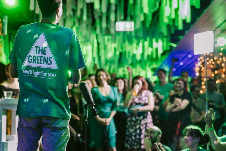 Labor Faces Senate Test on Gambling Ad Ban Amid Greens Critique | Mirage News